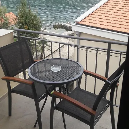Appartamento Holiday Cattaro2